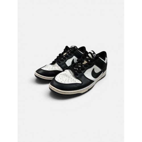 Nike Dunk Low “Panda”